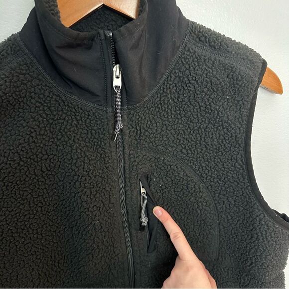 The North Face Black Cragmont Fleece Vest Size Medium Athletic Winter Snow - Picture 12 of 16